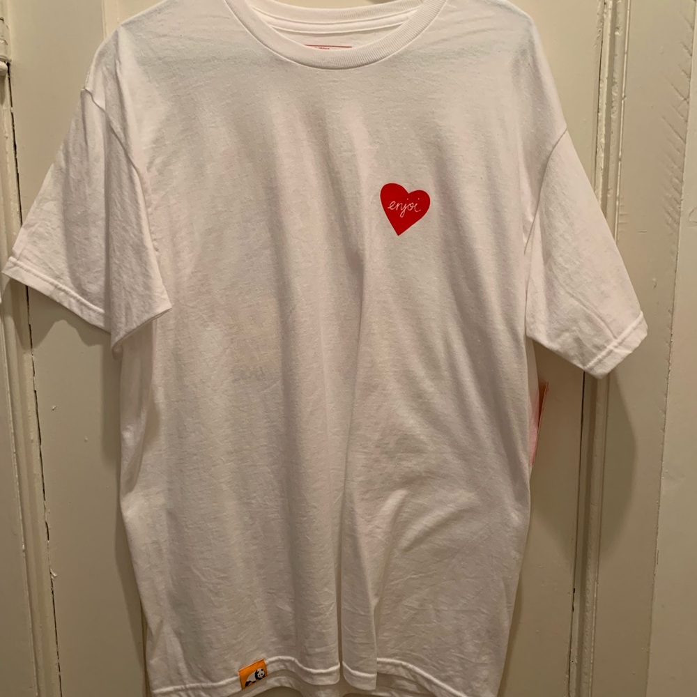 Enjoi “Happy Hour” Tee. Size L.